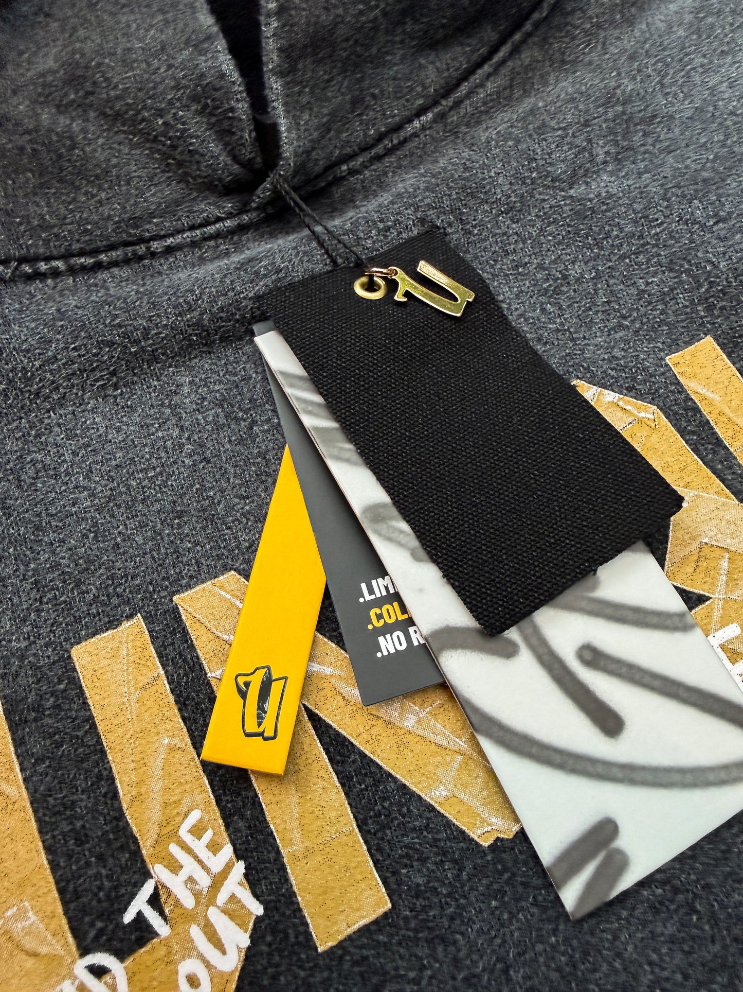 LIGHT HOODIE UNIQK X